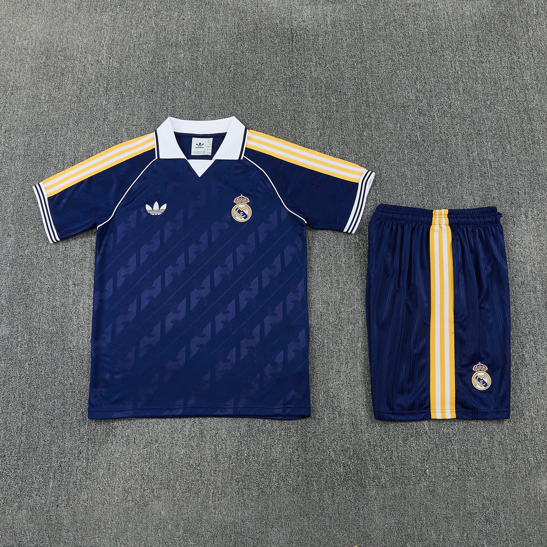 REAL MADRID KIT ALLENAMENTO BLU maglia e pantaloncino