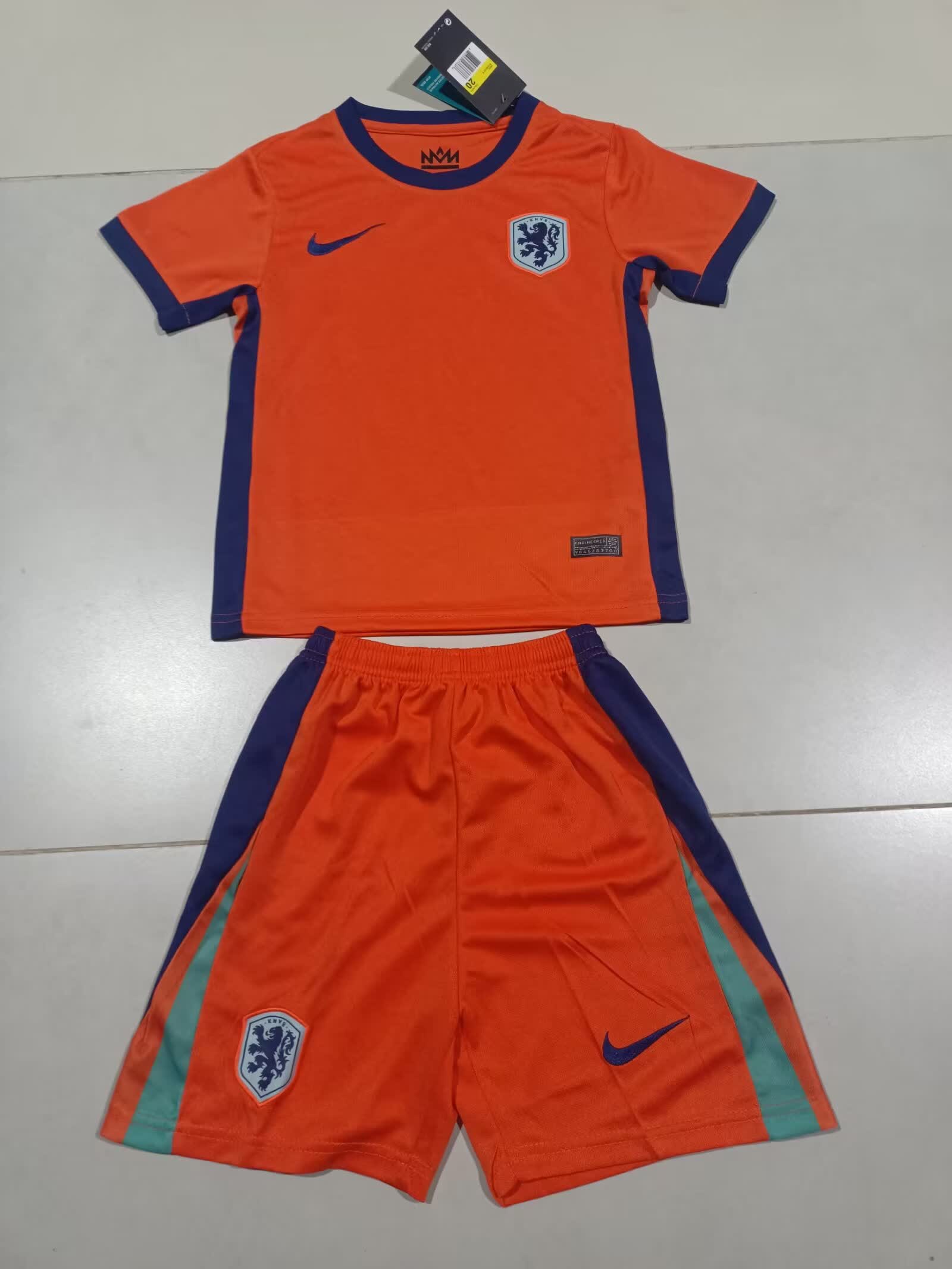 OLANDA HOME KIT BIMBO DIVISA 25 / 26