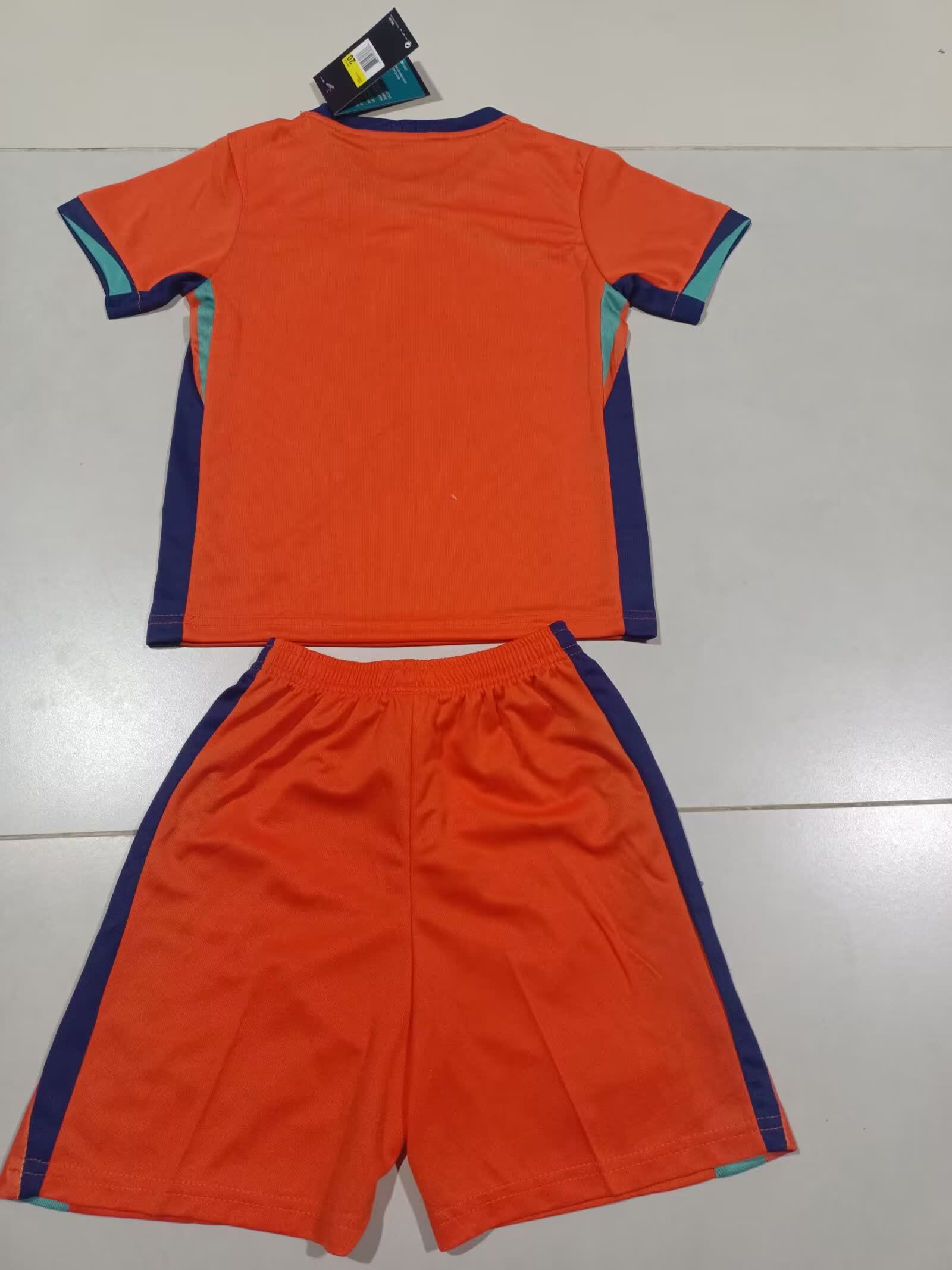 OLANDA HOME KIT BIMBO DIVISA 25 / 26