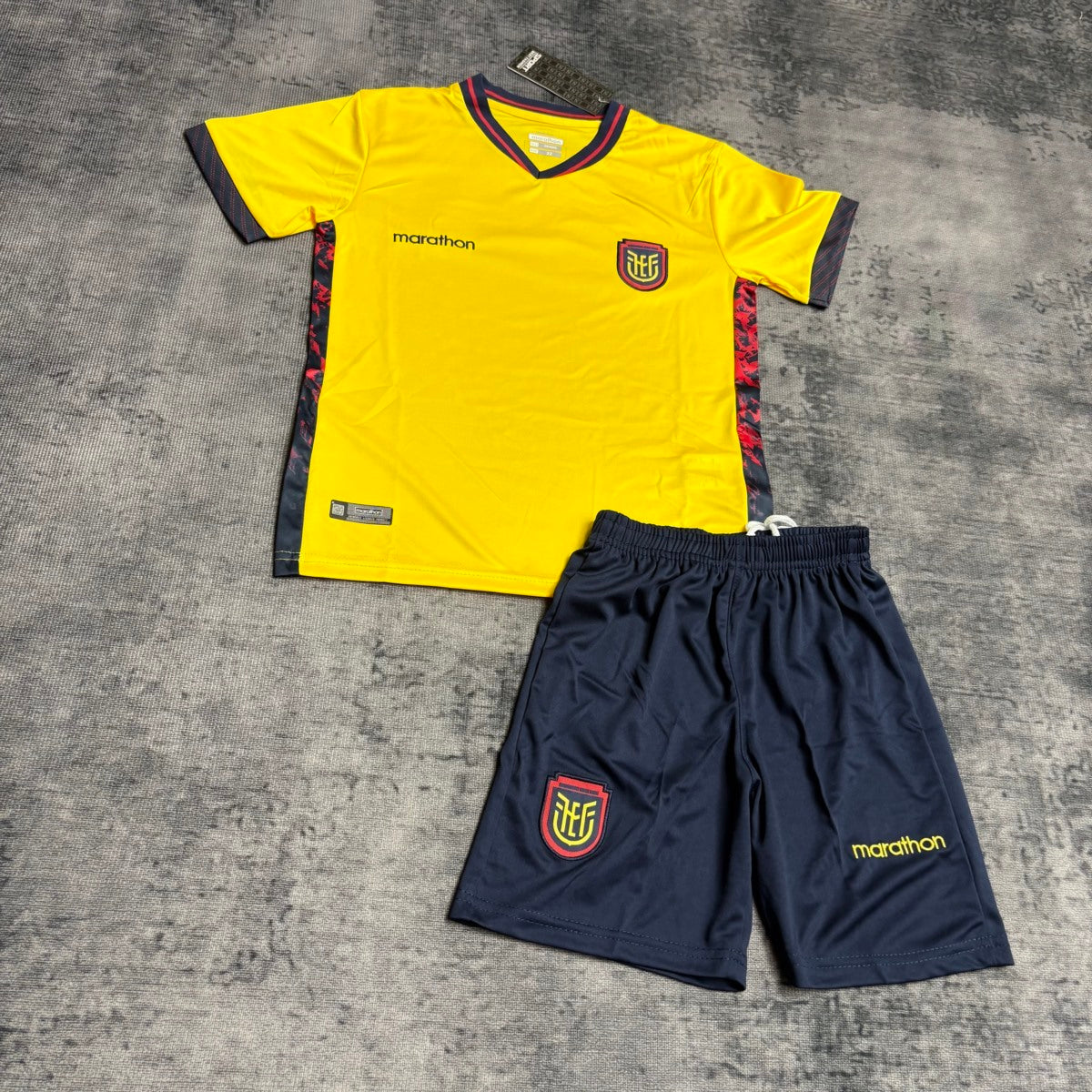 ECUADOR KIT BIMBO PRIMA MAGLIA HOME CASA MONDIALI 26